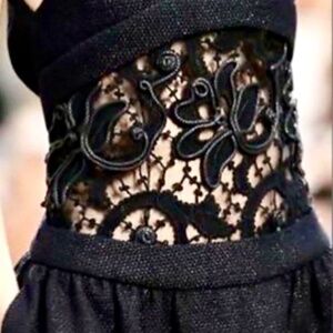 (RARE)CHANEL RUNWAY GLITTER BLACK TWEED  with Embroidery   SZ 38